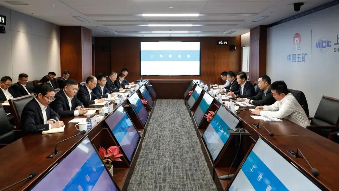 陈建光到上海皇冠足彩网官网首页调研指导工作